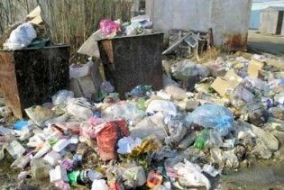 Херсонські "модниці" влаштували поножовщину через дублянку зі сміттєбаку