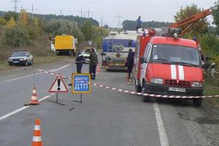 У Донецькій області перекинувся бензовоз з 20 тоннами бензину