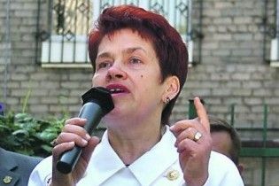 Однопартійці Януковича прагнуть бути схожими на його дружину