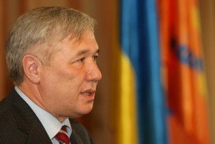 Єхануров пообіцяв незабаром повернути собі посаду міністра оборони