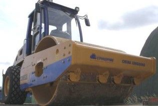 Дорожній робітник закатав в асфальт свого колегу