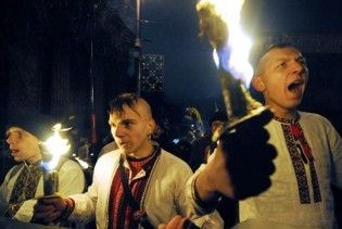 Всіх українців від 14 років вчитимуть націонал-патріотизму