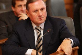 Єфремов пояснив, чому він розмовляє російською мовою