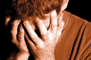 У Криму четверо хлопців заґвалтували двох чоловіків до смерті ніжками від стільця