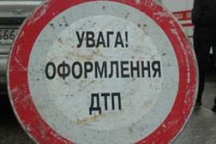 У Сімферополі п'яний радник мера протаранив ВАЗ