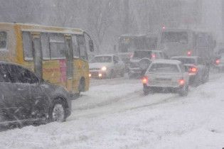 В Одесі породіллю привезли до пологового будинку на бронетранспортері