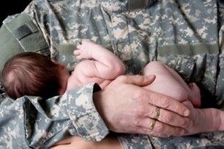 Американським солдатам в Іраку дозволили вагітніти