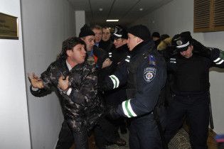Регіонали бачили, як комбінат "Україна" захоплювали особи кавказької національності