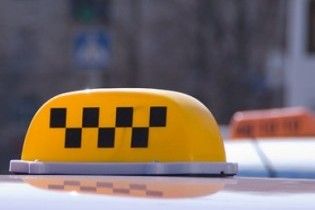 Київських таксистів звинуватили в побитті сина генерал-майора ГПУ