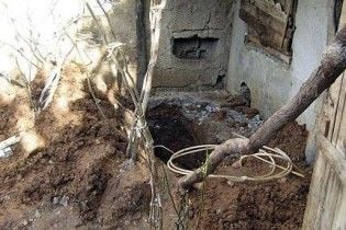 У Туреччині батьки поховали дочку живцем за розмови з хлопцями