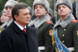Янукович взяв на себе обов'язки верховного головнокомандувача Збройних сил