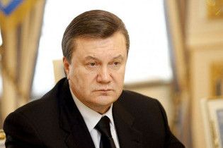 Янукович не дозволить "кожному вшивому чиновнику" їздити на державному авто