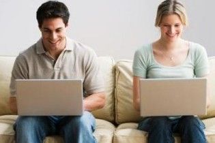 Facebook стимулює поширення сифілісу