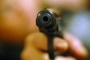 На Одещині чоловік, не задоволений обслуговуванням на СТО, влаштував стрілянину