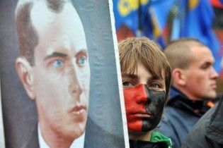На Донбасі подали 129 позовів проти героїзації Бандери і Шухевича