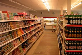 В магазине продают продукты с запахом химволокна (видео)
