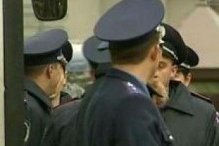 У Києві оголошено план захоплення озброєних грабіжників на BMW