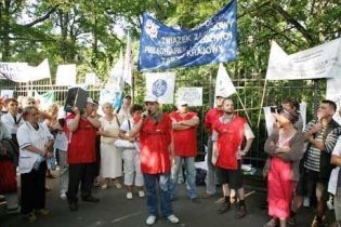 В Польщі страйкують медики