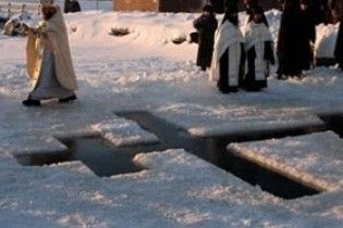 В Росії під лід провалилися близько 70 людей