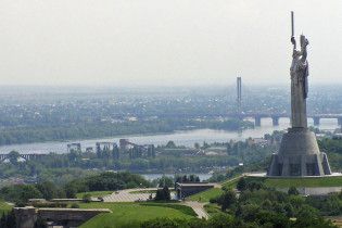 У монументі "Батьківщина-мати" відкриють оглядовий майданчик