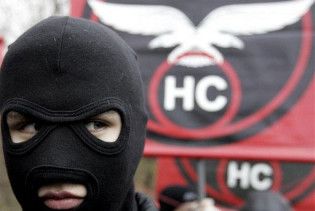 Скінхеди з банди помічника депутата готувалися висадити підмосковну ГЕС