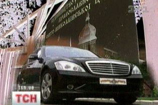Мерседеси священства, або на що побудувати сільську церкву