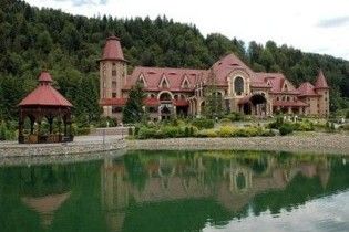 Янукович переробляє дачу після Ющенка