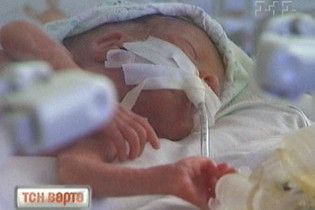 Держава майже не дає шансів вижити недоношеним немовлятам