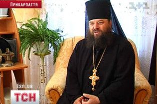 Монах став татом для 250 дітей