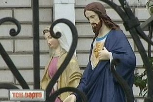 Організувати секту в Україні може кожен