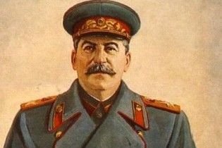 На відкриття пам'ятника Сталіну покличуть його онука