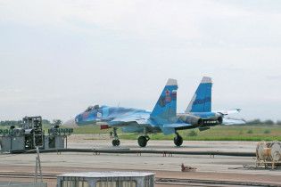 Росія викидає мільярди на військові проекти через недовіру до України