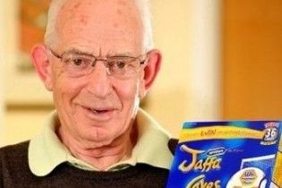 Британський пенсіонер повернув вкрадені 50 років тому тістечка