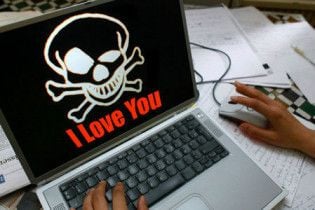 Комп’ютерний черв’як Conficker торгує підробленими антивірусами