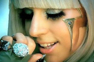 Новий кліп Lady Gaga заборонили в Британії