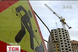 Тимошенко продовжує скуповувати недобудови