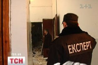 Сумські міліціонери вибивають зізнання тортурами