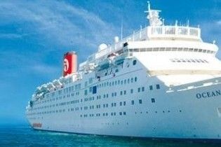 У Карибському морі круїзний лайнер не пускають в жоден порт