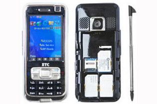 Компанія з ОАЕ випустила телефон на три SIM-карти