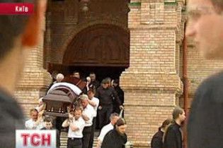 В київському монастирі поховали останнього авторитета 90-х