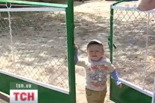 Дворічний малюк з Тернопільщини пішки дістався до сусідньої області