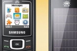 Samsung випустив дешевий мобільний на сонячній батареї