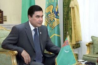 Президент Туркменістану пообіцяв дозволити опозицію
