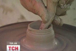 Офісним працівникам пропонують гончарство як різновид української йоги