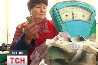 Бонуси до продуктів на ринках: інфекції кишкові в асортименті