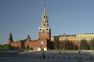 У Яценюка вважають, що Кремль ставить і на Януковича, і на Тимошенко