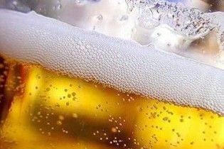 Молода мама напоїла немовля пивом до смерті, щоб не плакало