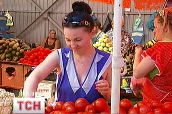 Продавець