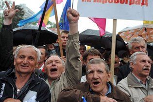 Міністр внутрішніх справ хоче заслати опозицію на околицю Києва