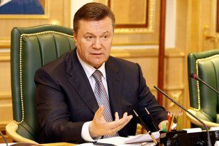 Янукович влаштував масштабні звільнення послів